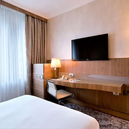 Hilton Milan Hotel Exterior photo